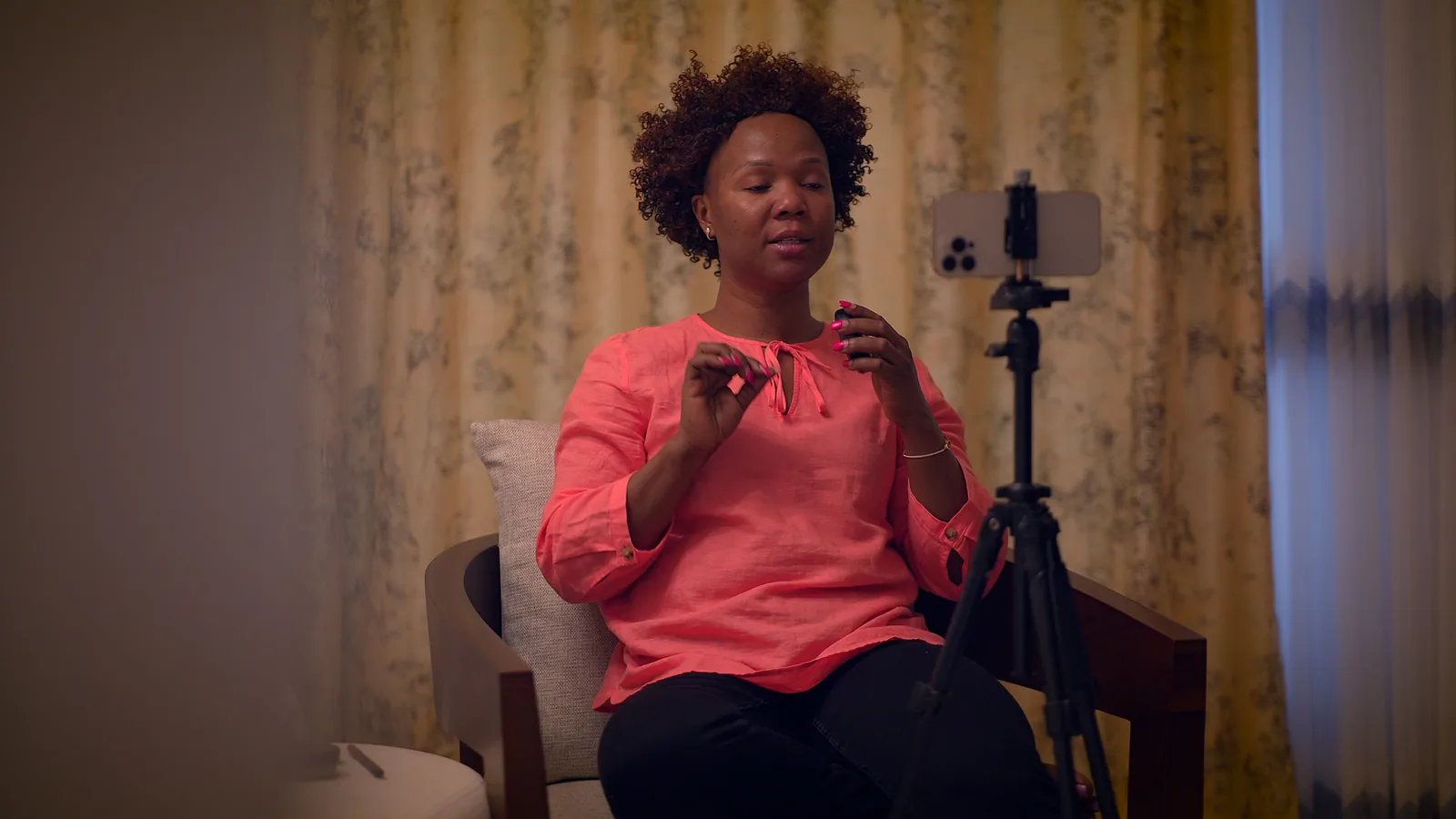 How To Choose A Compact Microphone For Phone Video cover image